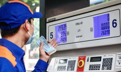 Đề xuất giảm thuế xăng, dầu diezel về 0% đến hết tháng 6/2026