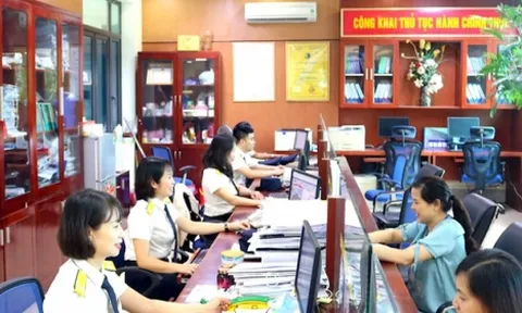 Người nộp thuế không phải xuất trình sổ hộ khẩu, sổ tạm trú