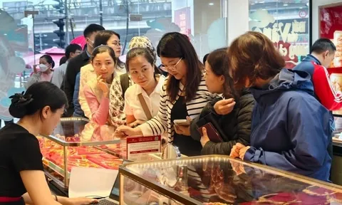 Giá vàng hôm nay 3/4: Vàng nhẫn ngừng rớt giá