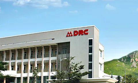 Cao su Đà Nẵng (DRC) họp cổ đông ngày 24/4, doanh thu vượt 5.000 tỷ đồng nhưng lãi sau thuế giảm 51%, nợ ngắn hạn tăng lên hơn 2.000 tỷ đồng