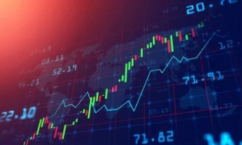 VN-Index tăng nhẹ 2,4 điểm, dòng tiền đổ vào cổ phiếu nhỏ