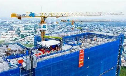 Xây dựng Hòa Bình (HBC): Lợi nhuận lao dốc 73,9%, lỗ lũy kế vượt 2.084 tỷ, báo cáo kiểm toán bị ngoại trừ do công nợ và ghi nhận doanh thu