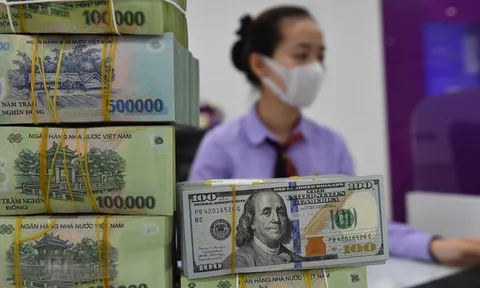 Giá USD ngân hàng tăng mạnh, lên đỉnh cao mới