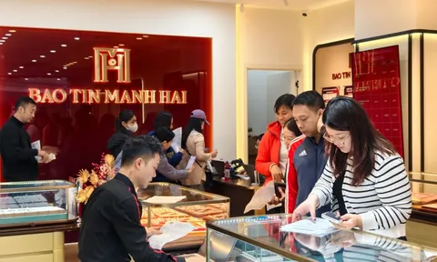 Giá vàng hôm nay 8/4: Vàng nhẫn liên tục đảo chiều, rủi ro chờ phía trước