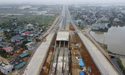 Giá vật liệu tăng cao: Bộ Giao thông Vận tải yêu cầu rà soát tổng mức đầu tư dự án