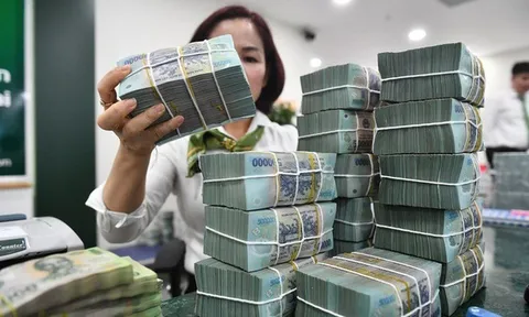 Lương công chức thuế, hải quan lên tới hơn 20 triệu/tháng từ 1/7/2026