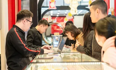Giá vàng hôm nay 15/4: Vàng miếng giữ mức 173 triệu/lượng