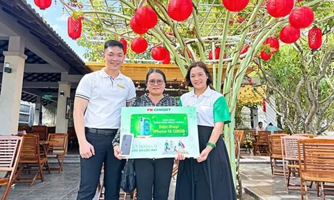 “Lộc may” trao tay hàng ngàn khách hàng của FE CREDIT