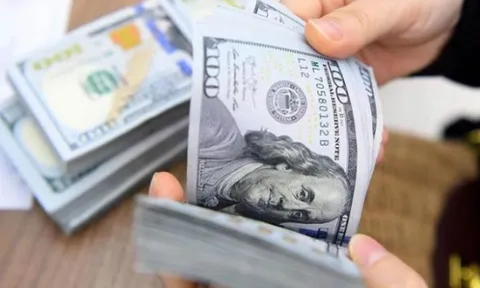 Giá USD ngân hàng tiếp tục tăng kịch trần, vượt 25.440 đồng/USD