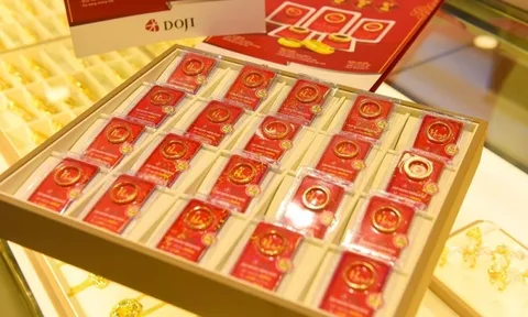 Giá vàng ngày 18/4: Vàng đồng loạt tăng mạnh trở lại
