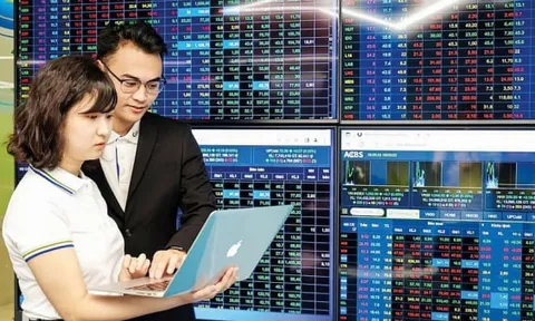 Thị trường hụt hơi phút chót, VN-Index vẫn níu được sắc xanh