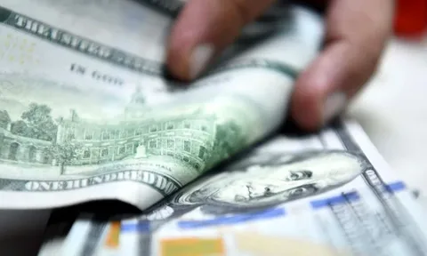 Đồng USD giảm xuống mức thấp nhất trong ba năm do quan ngại về Fed