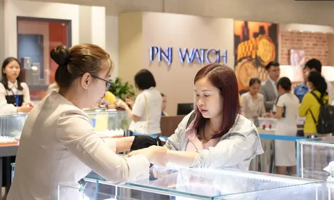 PNJ suy giảm lợi nhuận vì giá vàng leo thang