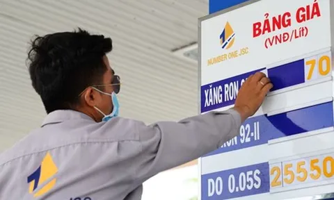 Giá xăng trong nước ngày mai (4/5) giảm mạnh?