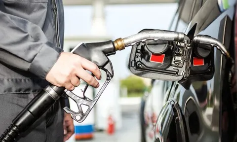 Giá dầu thô biến động trái chiều phiên