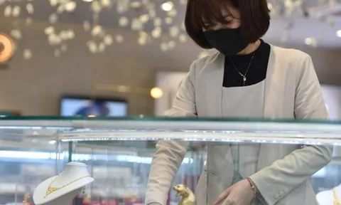 Giá vàng hôm nay 8/5: Vàng thế giới tăng nhẹ so với các phiên trước đó