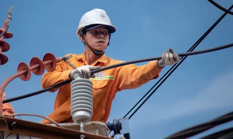 Từ ngày mai, giá điện bán lẻ tăng thêm 4,8%
