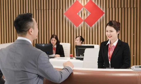 Techcombank tiếp tục dẫn dắt ngành ngân hàng với nhiều "top 1" toàn ngành