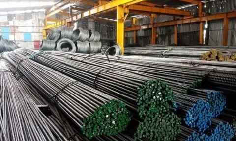 Giá thép trong nước liên tục giảm mạnh
