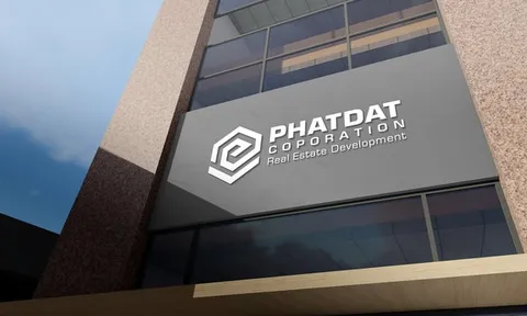 Phát Đạt: Bước trên băng mỏng
