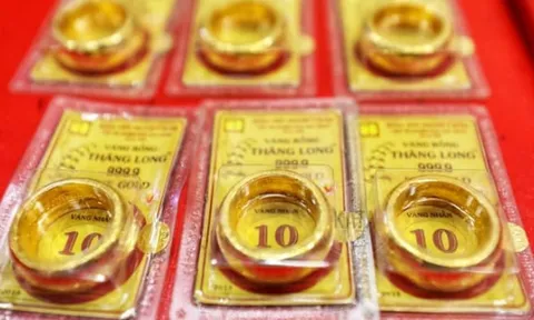 Giá vàng tăng mạnh ngay đầu phiên