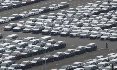 Kia Corp., BMW Korea và Hyundai Motor Co. triệu hồi xe