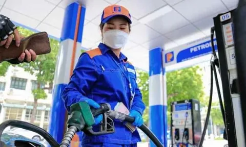 Giá xăng trong nước được dự báo tăng vào ngày mai