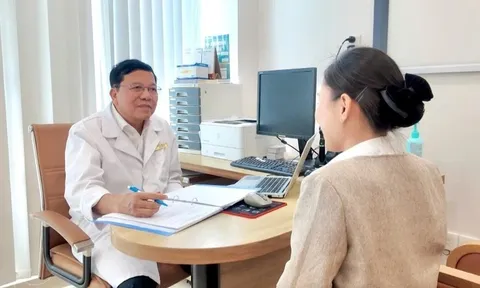 Bác sĩ hơn 30 năm bảo vệ sự sống cho hàng nghìn bệnh nhân ghép thận