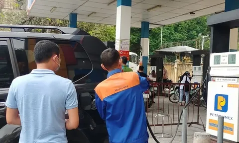 Giá xăng dầu thế giới và trong nước tiếp tục tăng kỷ lục?