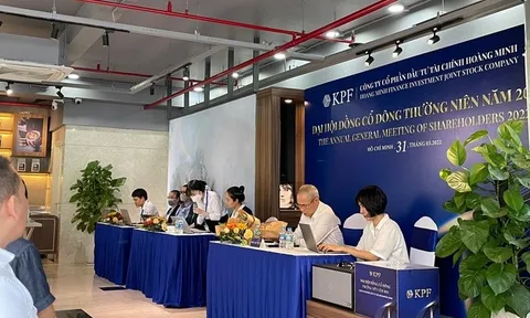Kinh doanh lẹt đẹt nhiều năm, bộ đôi KPF và TKC thuộc Central Capital bất ngờ cho cổ đông ăn 'bánh vẽ' tăng vốn