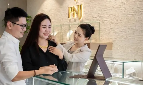 Cổ phiếu PNJ tăng nóng sau thông điệp 'xoá bỏ độc quyền' vàng miếng
