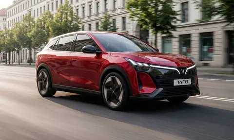 Trang bị “đúng thứ người dùng cần”, giá ưu đãi, chuyên gia đánh giá VinFast VF 8 mới là chiếc SUV thực dụng không nên bỏ lỡ