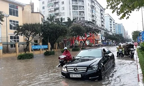 Ô tô bị ngập nước bồi thường bảo hiểm thế nào?