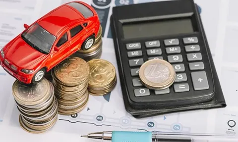 Vay mua ô tô, áp lực mỗi tháng tốn chục triệu nuôi xe của ngân hàng?