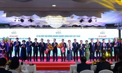 Ông Trần Bá Dương và Trương Gia Bình cùng làm đồng Chủ tịch Hội đồng doanh nghiệp hàng đầu Việt Nam