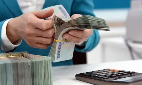 Lãi suất tiền gửi ngân hàng Big 4 nóng trở lại, mức cao nhất 7,4%