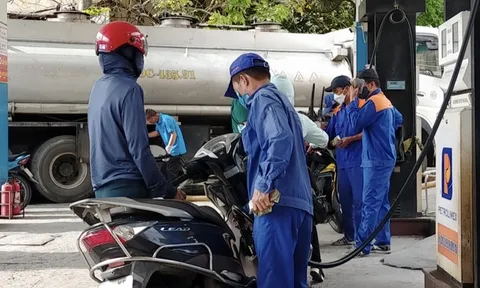 Giá xăng dầu hôm nay 18/6: Giá dầu thô trên thế giới tăng giảm trái chiều
