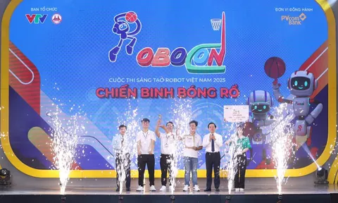 PVcomBank khơi nguồn sáng tạo trẻ cùng Robocon 2025
