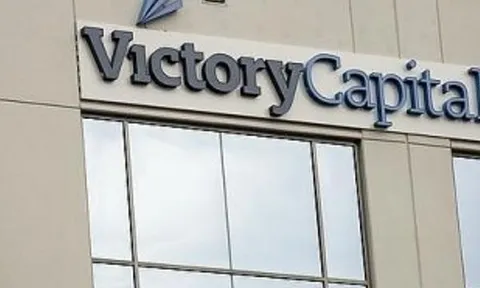 5 nhà đầu tư mua 100 triệu cổ phiếu Victory Capital (PTL) với giá gấp đôi thị trường