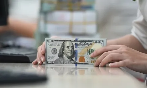 Giá USD giảm mạnh
