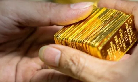 Giá vàng hôm nay 28/6: Vàng SJC trượt mốc 67 triệu đồng/lượng