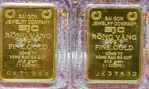 Giá vàng hôm nay 1/7: Vàng SJC lại trượt mốc 67 triệu đồng/lượng