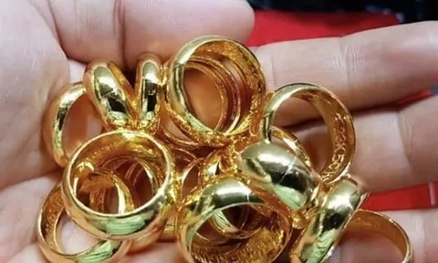 Giá vàng nhẫn trong nước tiệm cận vàng miếng SJC
