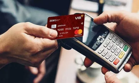 Quy định mới về hạn mức rút tiền mặt từ thẻ tín dụng