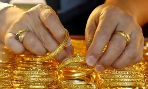 Giá vàng nhẫn quay đầu lao dốc