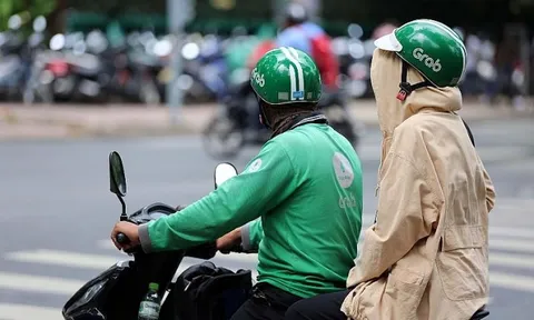 Grab thu phí nắng nóng gây tranh cãi, Bộ Công Thương "tuýp còi"