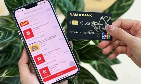 'Sắm' bí quyết chi tiêu từ thẻ tín dụng