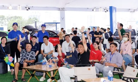 “Đi xe xăng, về xe điện”, người dùng chia sẻ: Lái ngon, ưu đãi lớn, tội gì không lên đời