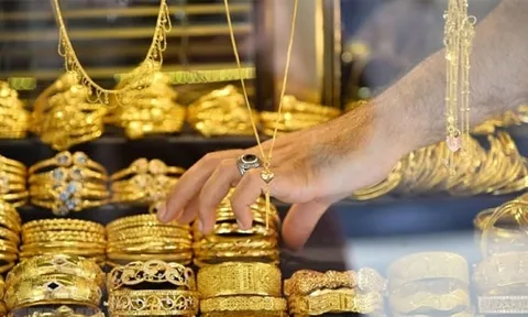 Giá vàng thế giới tiếp tục tăng, trong nước ổn định