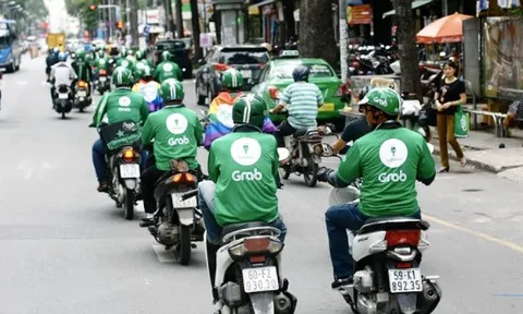 Grab xin lùi thời hạn báo cáo vụ phụ thu phí nắng nóng